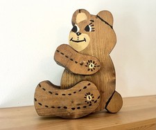 Urso vintage de madeira pintado à mão para berçário. Decoração de quarto de bebê para bebê menino/menina., usado comprar usado  Enviando para Brazil