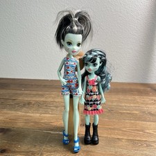 Monster high family for sale  Ontario