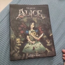 Usado, Livro de arte The Art of Alice Madness Returns edição inglesa usado comprar usado Usado, Livro de arte The Art of Alice Madness Returns edição inglesa usado comprar usado  Enviando para Brazil