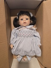 Boneca bebê realista Adora em excelente estado usado 18” cabelo castanho olhos lavanda, usado comprar usado  Enviando para Brazil