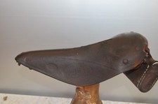 Ancienne selle cuir d'occasion  Bohain-en-Vermandois