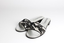 Chanel ciabatta con usato  Spedire a Italy