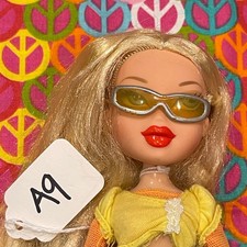 Bratz icandy cloe d'occasion  Expédié en Belgium