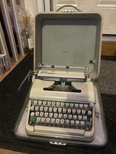 Olympia sm7 portable for sale Olympia sm7 portable for sale  Syracuse