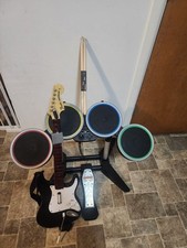 Rock Band PS3 PS4 PS5 Pacote Bateria Sem Fio, Guitarra Sem Fio, Totalmente Testado, usado comprar usado Rock Band PS3 PS4 PS5 Pacote Bateria Sem Fio, Guitarra Sem Fio, Totalmente Testado, usado comprar usado  Enviando para Brazil