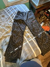 Burton snowboard pants for sale  Canton