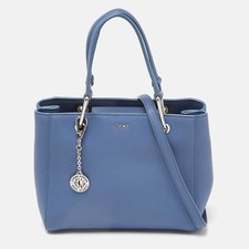 Dkny blue leather d'occasion  Expédié en Belgium