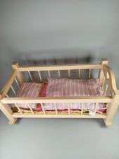 Holzspielzeug puppenwiege bett gebraucht kaufen  Berlin