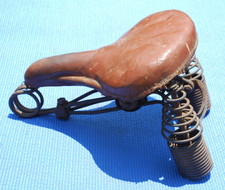 Asiento de cuero de bicicleta de preguerra resortes altos como se encontró Troxel? Vintage segunda mano  Embacar hacia Mexico