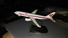 Miniature avion ligne. d'occasion  Bardos