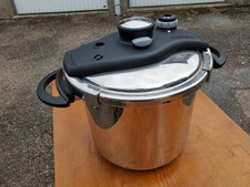 Cocotte minute seb d'occasion  Marnay