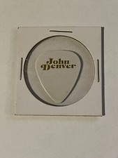 Guitarra John Denver RARA palheta de guitarra branca folk rock country rocky montanha alta comprar usado  Enviando para Brazil