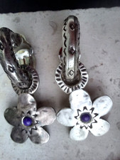 Paire boucles oreilles d'occasion  Le Val