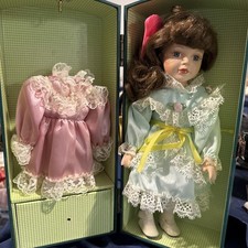 Estojo de transporte vintage Cass Toys verde 12" roupas de boneca guarda-roupa baú comprar usado  Enviando para Brazil