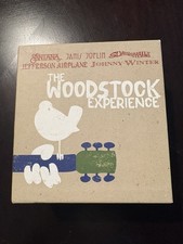 The Woodstock Experience (Limited Edition 10-CD Box Set) + Posters comprar usado The Woodstock Experience (Limited Edition 10-CD Box Set) + Posters comprar usado  Enviando para Brazil