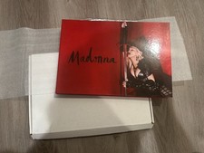 Livro de turnê Madonna Rebel Heart - Autenticidade 11190|49999 comprar usado Livro de turnê Madonna Rebel Heart - Autenticidade 11190|49999 comprar usado  Enviando para Brazil