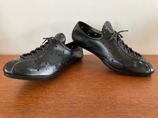 Anciennes chaussures cyclistes d'occasion  Puygouzon