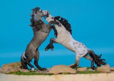 Micro Motor & Terrora Maggie Bennett X Gabby Salyers Brumby Horses comprar usado  Enviando para Brazil