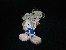 Pin disney mickey d'occasion  Pommeuse