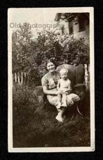 Usado, CADEIRA PARA SALA DE ESTAR BEBÊ MÃE SOBRE QUINTAL CRESCIDO FOTO ANTIGA/VINTAGE INSTANTÂNEA - H447 comprar usado  Enviando para Brazil