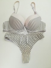 Ensemble soutien gorge d'occasion  Paris I