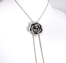 Usado, Colar Bolo Slider Extra Longo Tom Prata Flores Pretas Strass Total 36" comprar usado  Enviando para Brazil