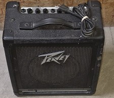Peavey KB 1 amplificador de teclado portátil, 20 watts 8", 2 canais com equalizador de 2 bandas comprar usado Peavey KB 1 amplificador de teclado portátil, 20 watts 8", 2 canais com equalizador de 2 bandas comprar usado  Enviando para Brazil