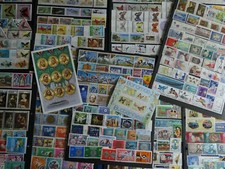 489 timbres neufs d'occasion  Guérande