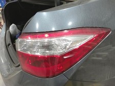Conjunto de lanterna traseira Toyota Corolla 14-16 lado direito do passageiro fabricante de equipamento original 8155002750 comprar usado  Enviando para Brazil