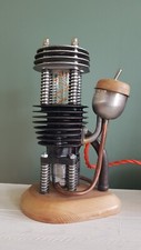 Lampe unique entièrement d'occasion  Aillant-sur-Tholon