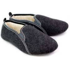 Pantofole feltro uomo usato Pantofole feltro uomo usato  Spedire a Italy