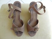 Chaussures marron pieds d'occasion  Villecresnes