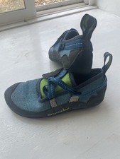 kid s climbing shoes 2 for sale kid s climbing shoes 2 for sale Plainwell