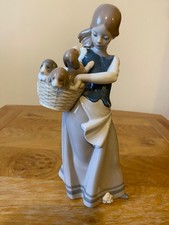 Retired lladro figurine for sale  SWINDON
