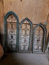 Conjunto de 3 caixilhos de janelas de madeira arqueada desgastada metal gótico decoração externa para casa comprar usado  Enviando para Brazil