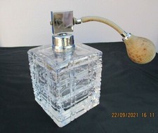 Flacon vaporisateur cristal d'occasion Flacon vaporisateur cristal d'occasion  Saint-Pierre-Quiberon