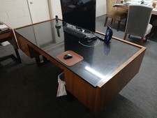 Used office furniture for sale  Savannah