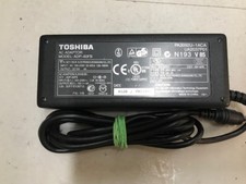 ac adapter toshiba usato  Chiavari