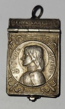 Ancien pendentif livre d'occasion  Amiens-
