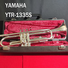 Trompete YAMAHA YTR-1335S prata com bocal e estojo comprar usado  Enviando para Brazil
