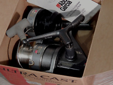 Molinete giratório vintage anos 90 ABU Garcia UltraCast UC3000F de fundição longa - Novo na caixa comprar usado  Enviando para Brazil