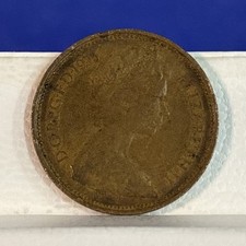 New pence 1975 usato  Bari