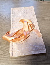 Edle kissenhülle nackenrollen gebraucht kaufen Edle kissenhülle nackenrollen gebraucht kaufen  Ahlen-Vorhelm