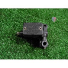 Pompa freno anteriore usato Pompa freno anteriore usato  Napoli