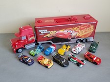 Disney cars large d'occasion  Expédié en Belgium