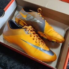 Używany, Męskie buty piłkarskie Nike Mercurial Victory II FG rozmiar 9 UK pomarańczowe model 2011 na sprzedaż  Wysyłka do Poland