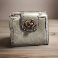Carteira Coach gancho duplo assinatura prata lona couro usada trava compacta comprar usado  Enviando para Brazil
