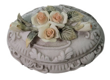 Vintage Capodimonte Porcelana Oval 4" Caixa de Bugigangas Caixão de Joias Pé Rosas comprar usado Vintage Capodimonte Porcelana Oval 4" Caixa de Bugigangas Caixão de Joias Pé Rosas comprar usado  Enviando para Brazil