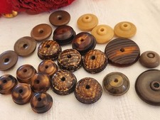 Lot boutons anciens d'occasion  Senozan