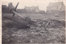 Foto bombeneinschlag flugplatz gebraucht kaufen  Rommerskirchen
